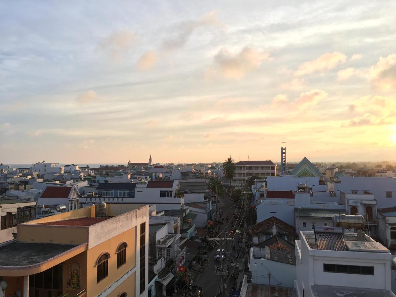 Hotel Tan Phu La Gi Kültér fotó