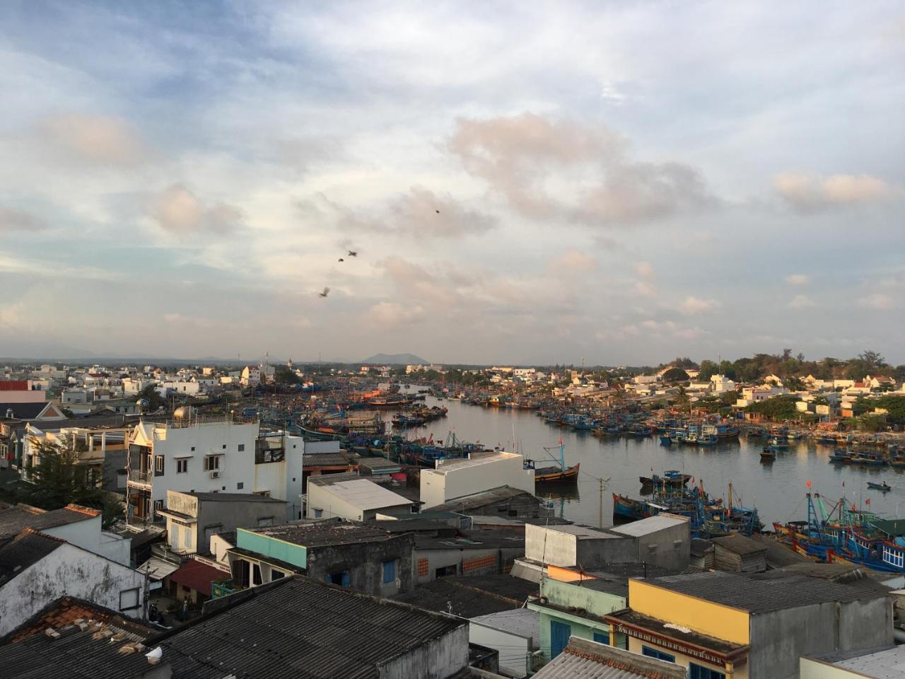 Hotel Tan Phu La Gi Kültér fotó
